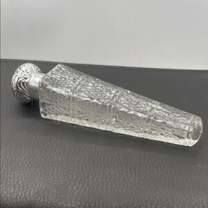 Avon Clear Glass & Silver Tone Vintage Perfume Bottle 1979